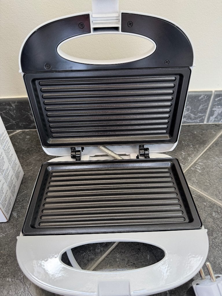 Toaster ( 750W ), Ophalen of Verzenden, Nieuw