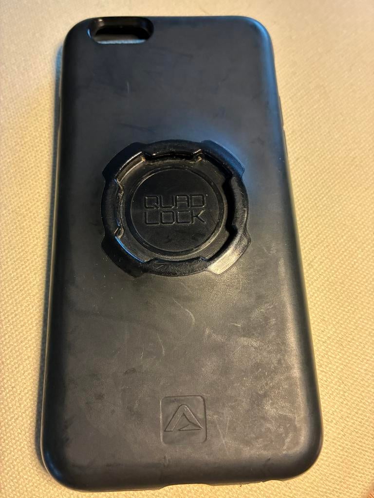 Quadlock case voor Iphone SE, Enlèvement, Comme neuf