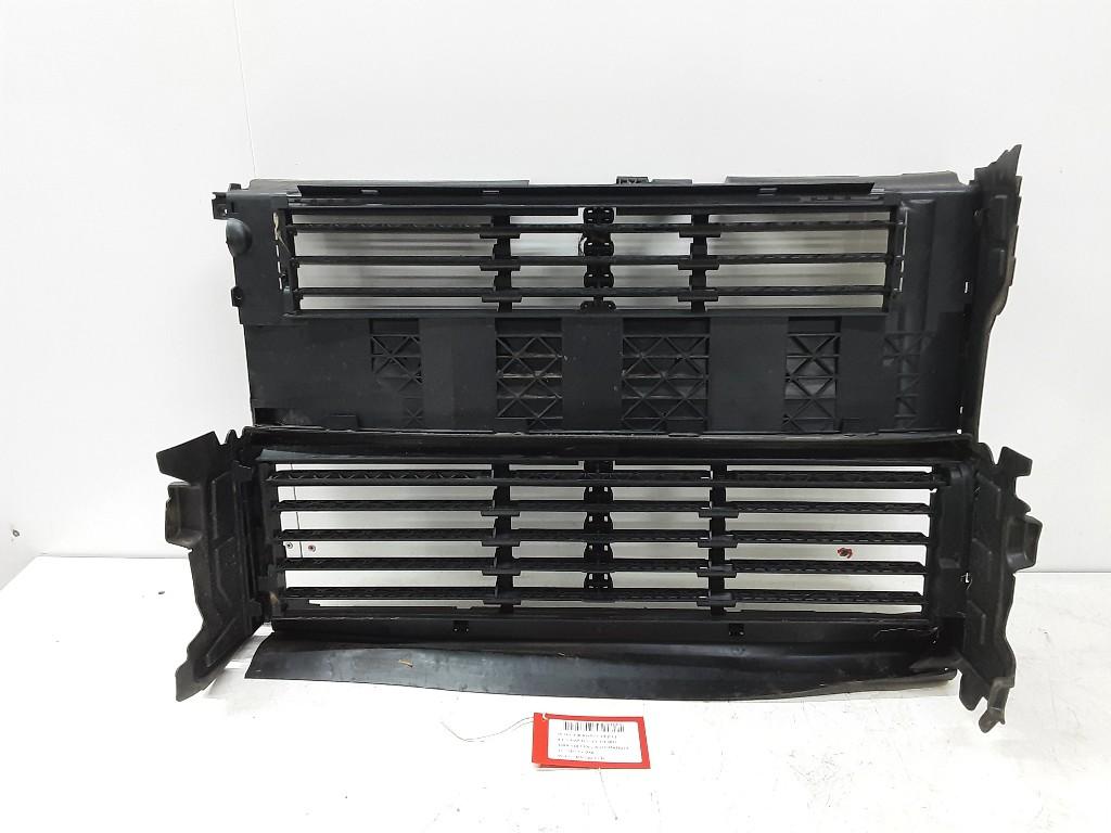 RADIATEUR GRILL 308 (L3 / L8 / LB / LH / LP) (9817002880), Mevr. I. Hauben, Utilisé, Rue de l'Espoir 34 34
4030  GRIVEGNÉE, BE