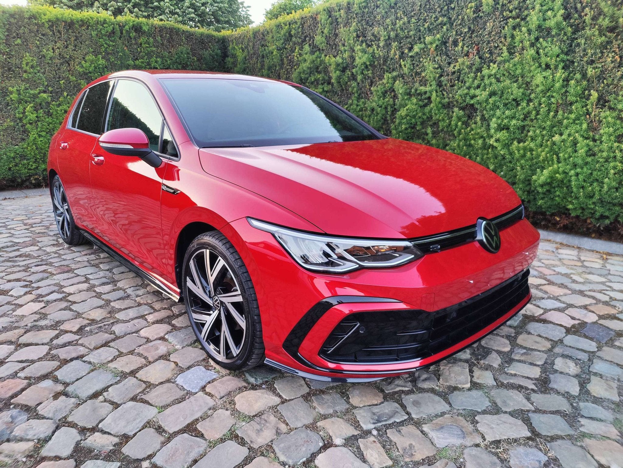 Volkswagen Golf Golf 1.5 eTSI R-Line OPF DSG (EU6AP) *Camera, Autos, Volkswagen, Rouge, Entreprise, Alcantara, Noir