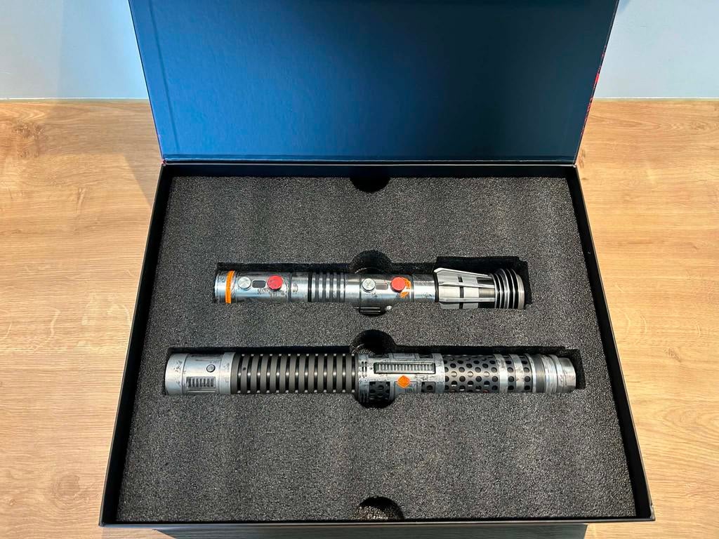*Sealed* Darth Maul (ShadowLord) Limited Edition Legacy Hilt, Verzenden, Nieuw, Replica