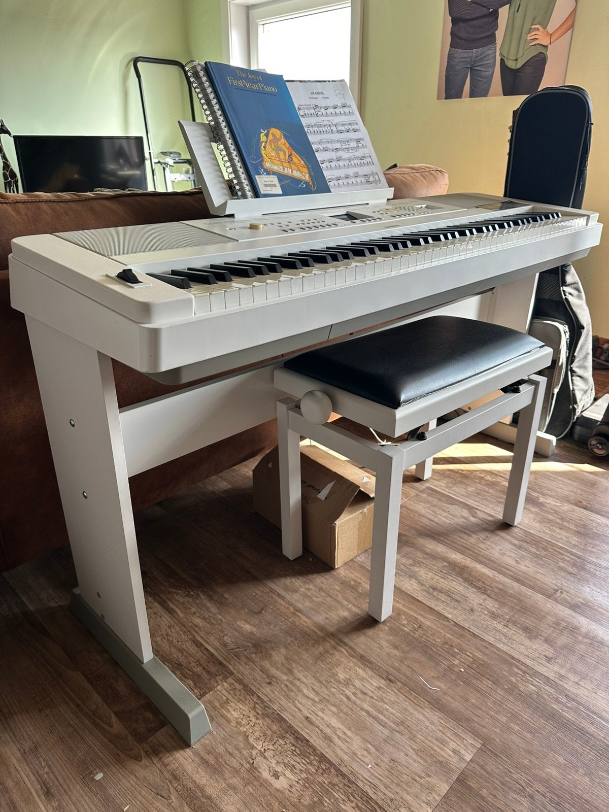 Yamaha DGX-660 elektrische piano wit + pedaal + stoel, Comme neuf, Digital, Enlèvement, Piano