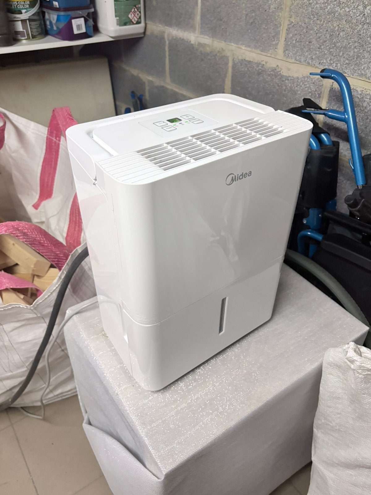 MIDEA Deshumidificateur d air electrique 12L, Electroménager, Enlèvement ou Envoi, Utilisé