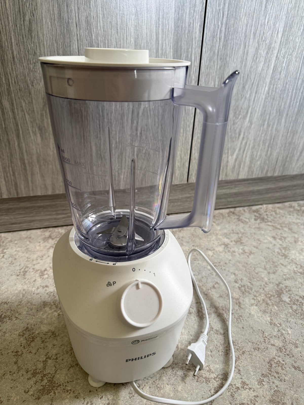 Philips blender HR2041, Elektronische apparatuur, Ophalen, Zo goed als nieuw, Blender
