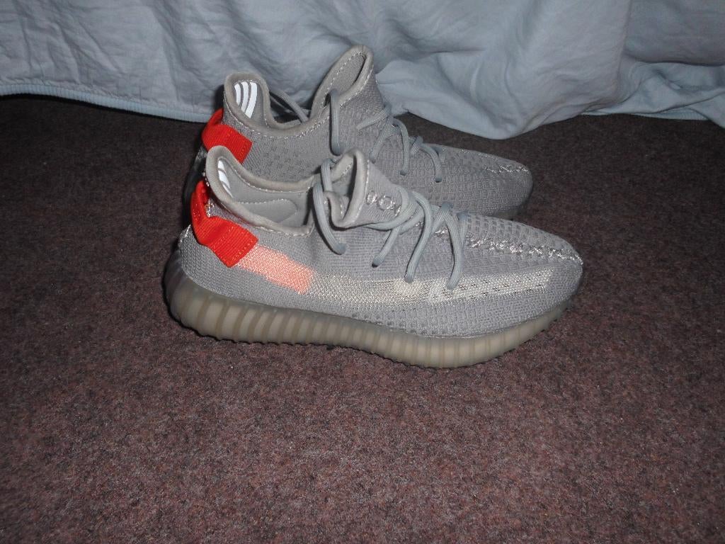 Adidas Yeezy sport sneakers dringend weg!!!!!!!!!!!!!!!!!!!!, Vêtements | Hommes, Chaussures, Comme neuf, Baskets, Enlèvement