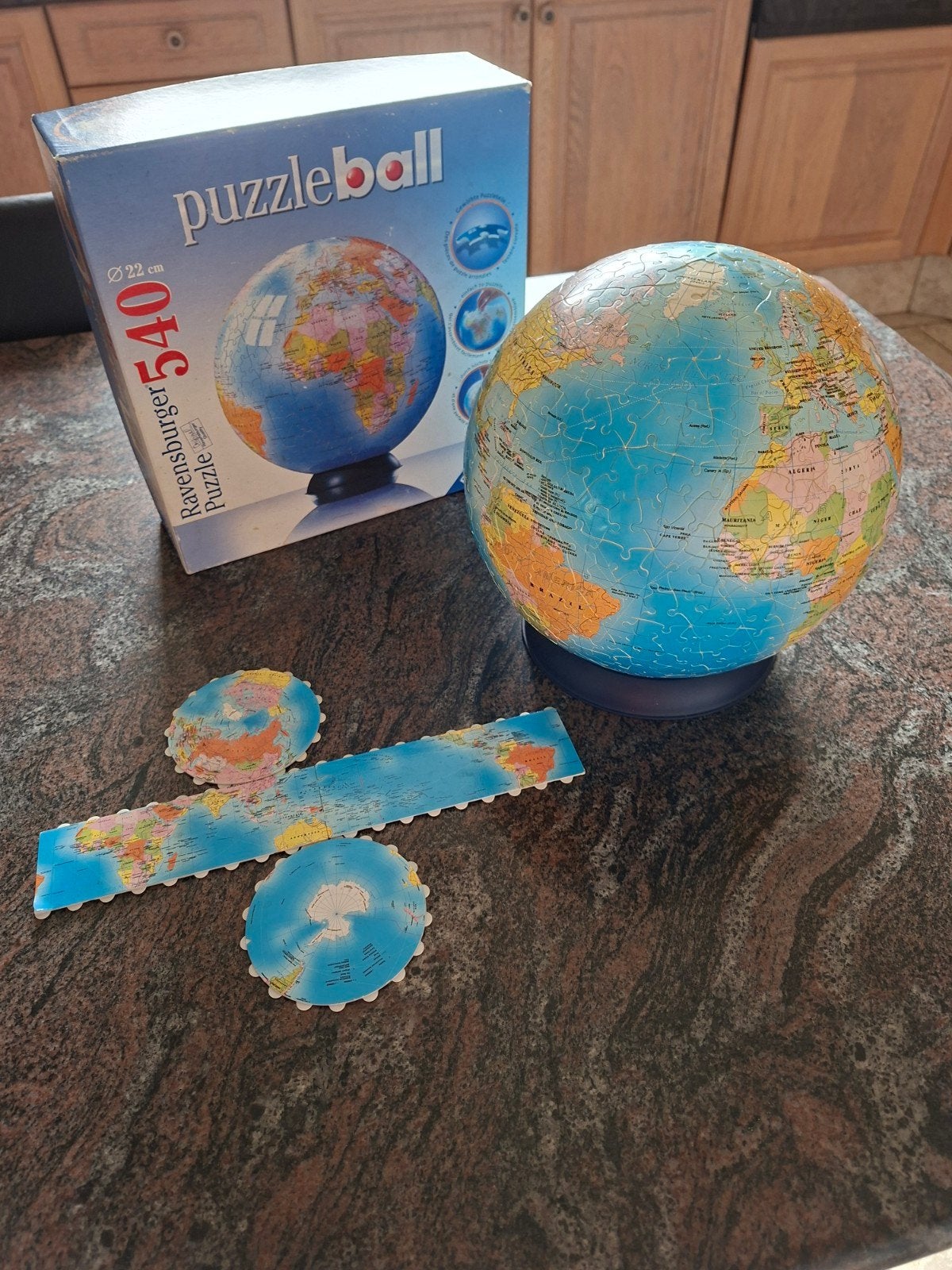 Puzzle, globe, 3D, complet, Enlèvement ou Envoi, 500 à 1500 pièces, Comme neuf, Rubik's Cube ou Puzzle 3D