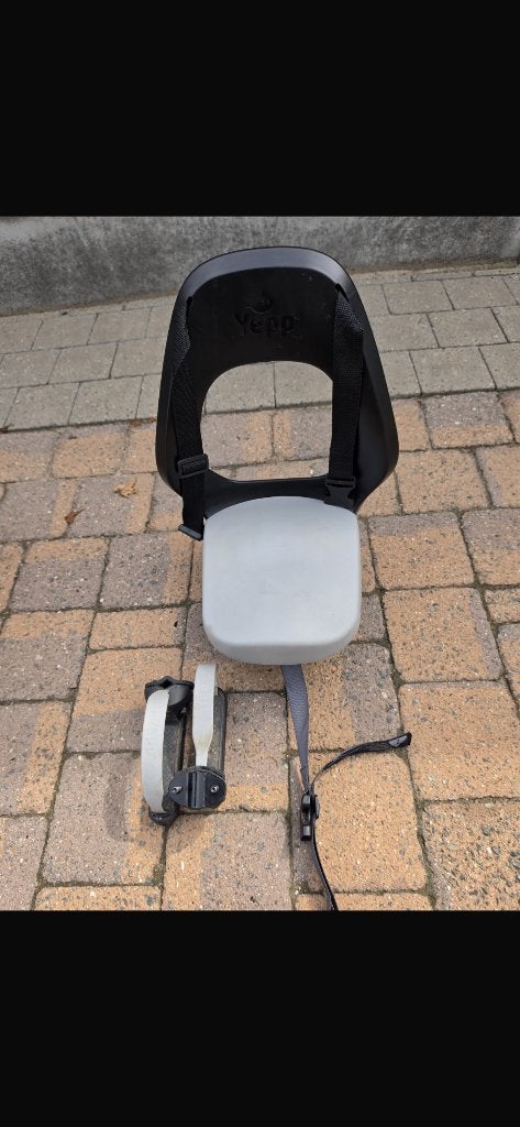Yepp Maxi fietsstoeltje, Achterzitje, Voetsteuntjes, Yepp (Thule), Ophalen of Verzenden