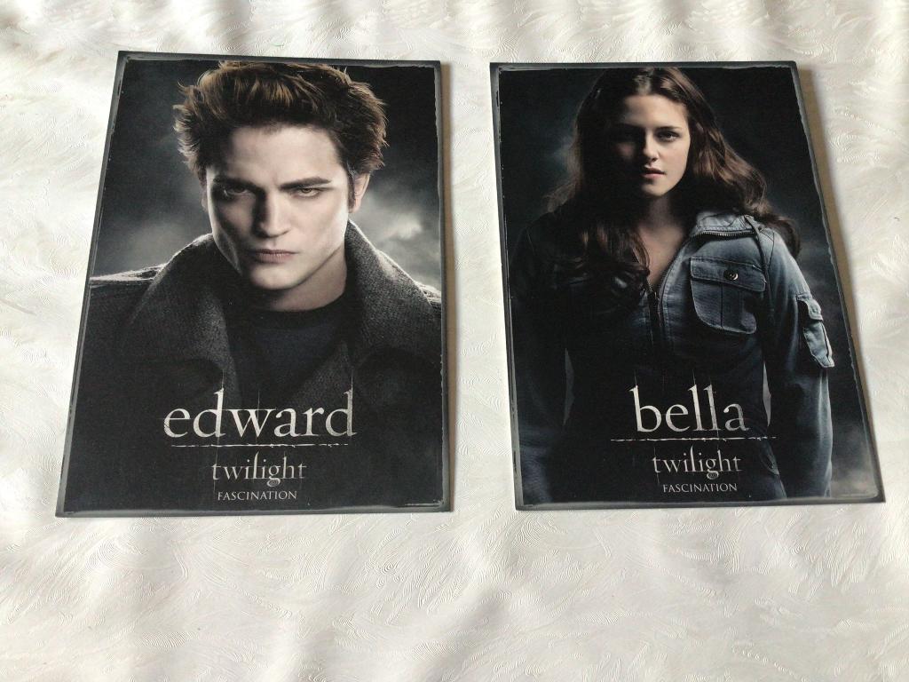 2 Twilight postkaarten 2008 Edward en Bella- Larry Crowne en, Verzamelen, Ophalen of Verzenden, Film