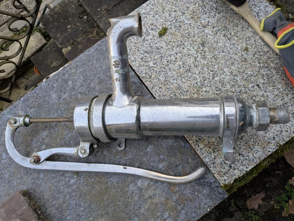 Ancienne pompe a eau, Jardin & Terrasse, Pompes à eau, Enlèvement