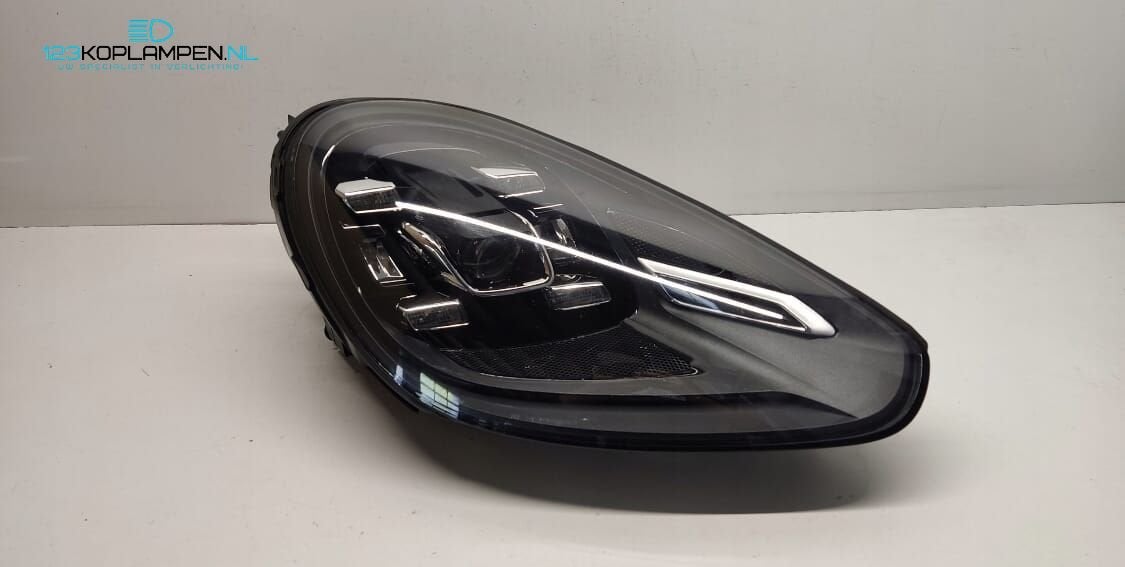 Porsche Cayenne 7P Facelift Matrix Full Led koplamp rechts, Gebruikt, -, -, Porsche