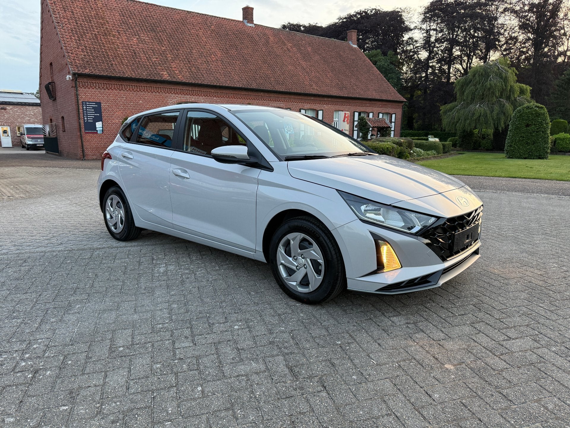 Hyundai i20 Twist 1.0 T-GDI DCT - GPS / AIRCO / AUTOMAAT / C, Auto's, Stof, Overige kleuren, Bedrijf, 5 zetels