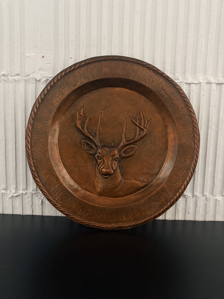 Plat mural en cuivre repoussé (Ø 36 cm), Antiquités & Art, Envoi, Cuivre