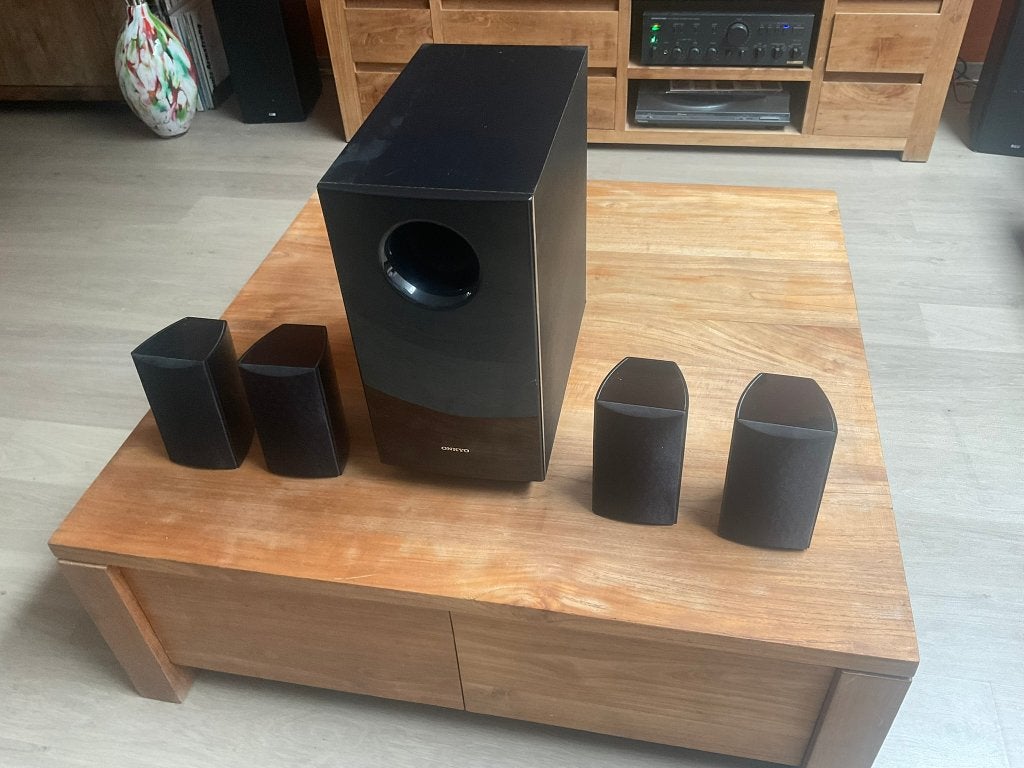 onkyo subwoofer met 4 sateliet speakers, Ophalen, Gebruikt, Subwoofer, Onkyo