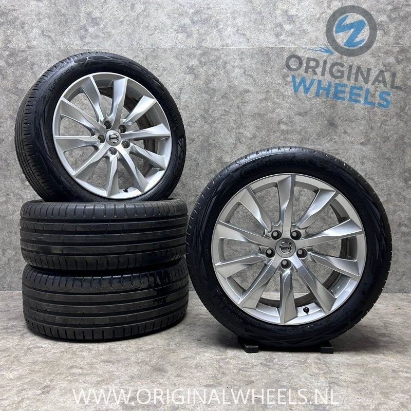 18 inch originele velgen + zomerbanden Volvo V90 31362840, Autos : Pièces & Accessoires, Pneus et Jantes, 245 mm, Pneus été, -