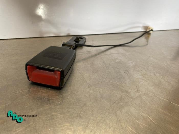Insertion ceinture de sécurité avant gauche d'un Citroen D, -, 3 mois de garantie, Utilisé, -