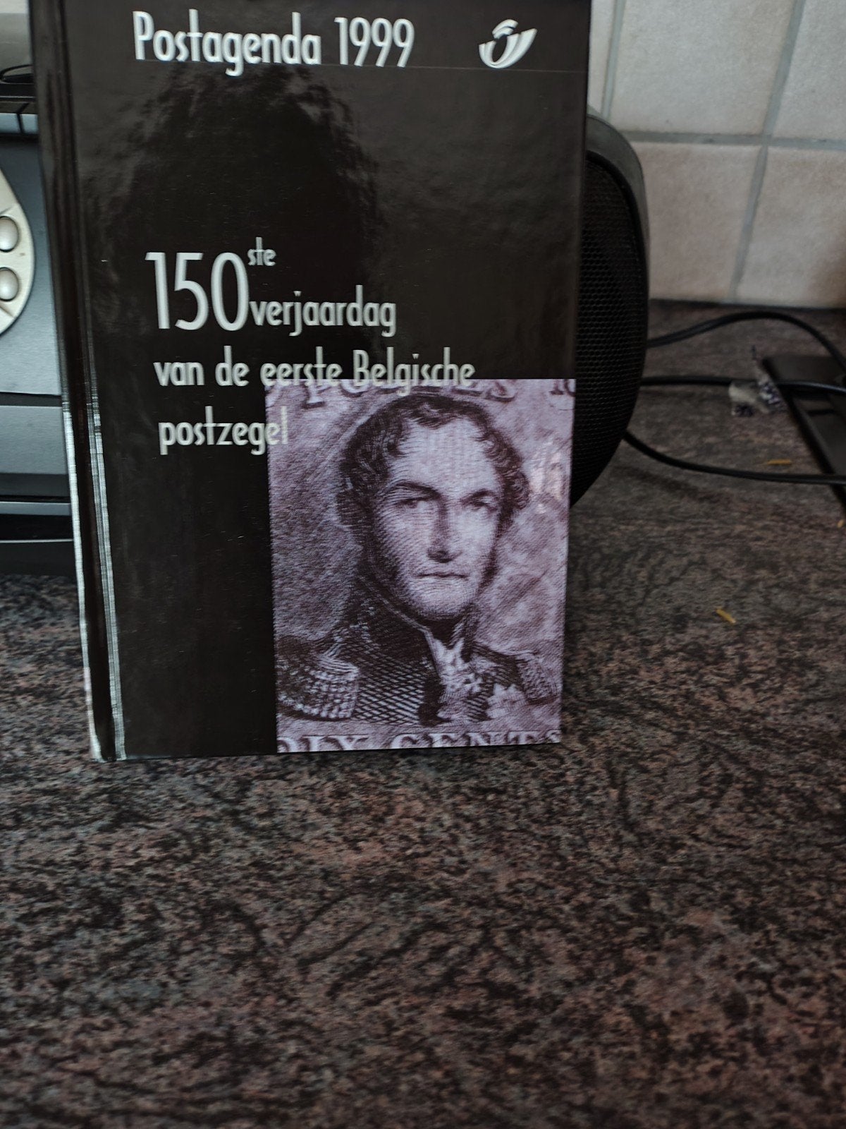 postagenda 1999, Ophalen