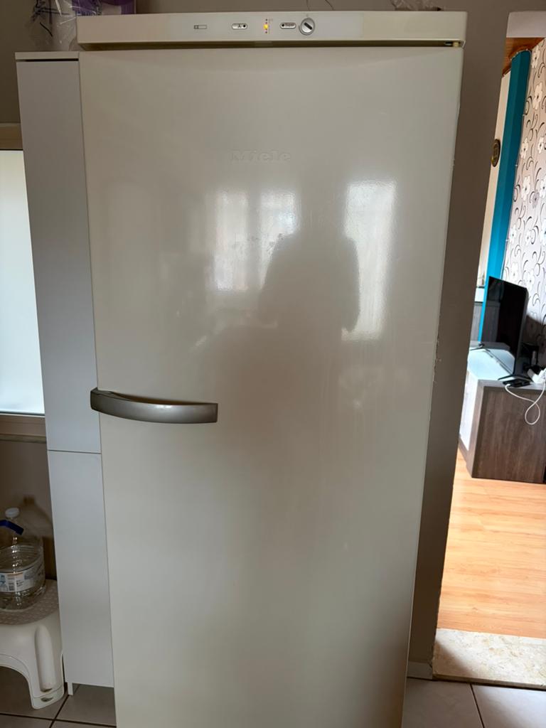 Koelkast Miele te koop 398l, Ophalen, 200 liter of meer, 60 cm of meer, 160 cm of meer