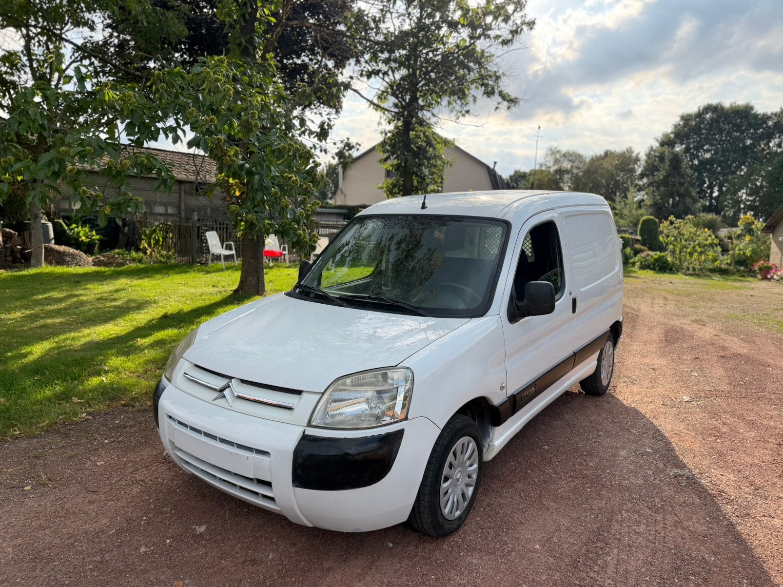 Citroen Berlingo 1,6hdi gekeurd v verkoop proper busje LV, 4 cilinders, Citroën, 1600 cc, Wit