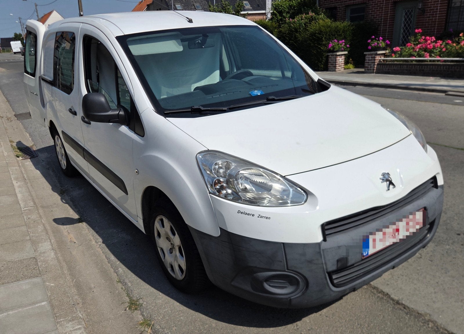 peugeot partner mini camper, Auto's, Peugeot, Voorwielaandrijving, 4 deurs, 4 cilinders, Wit