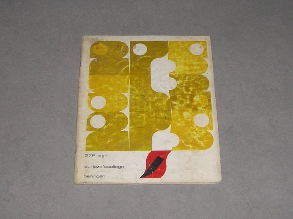 Historisch boek 275 jaar St.-Jozefscollege Beringen, Enlèvement, 20e siècle ou après