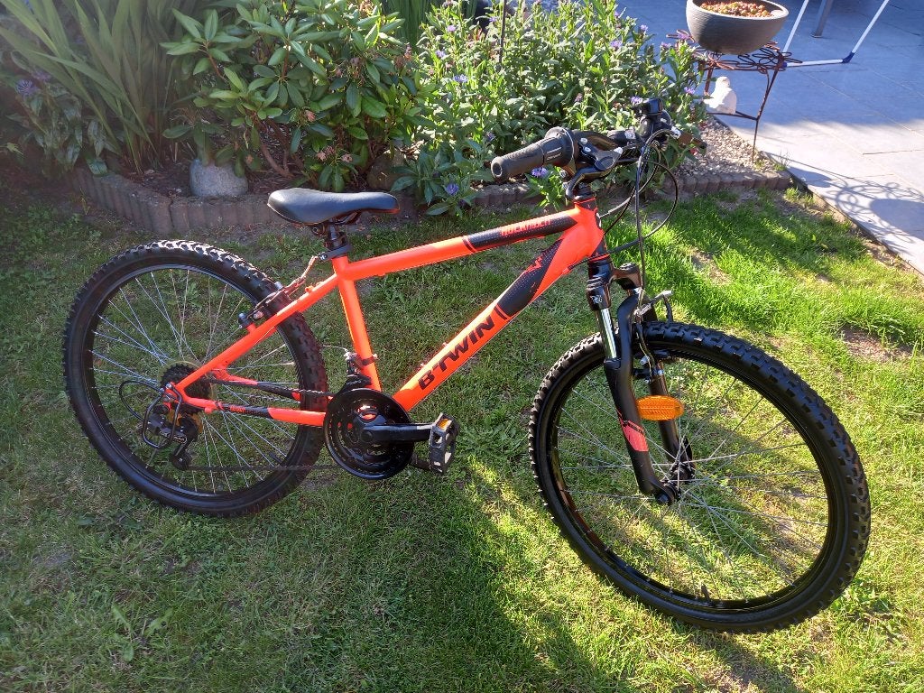 Très beau vélo 24 pouces de marque Decathlon pour garçon, Fietsen en Brommers, Fietsen | Jongens, Zo goed als nieuw, 24 inch, Versnellingen