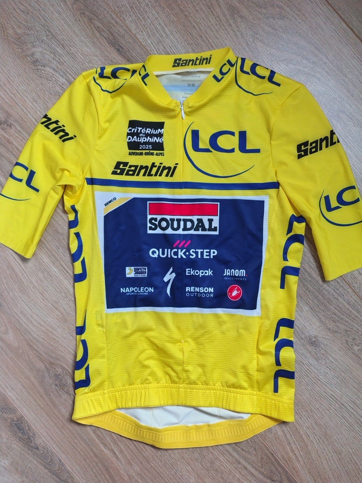 gele leiderstrui criterium Dauphiné team Soudal Quick-Step 2, Vélos & Vélomoteurs, Accessoires vélo | Vêtements de cyclisme, Enlèvement ou Envoi