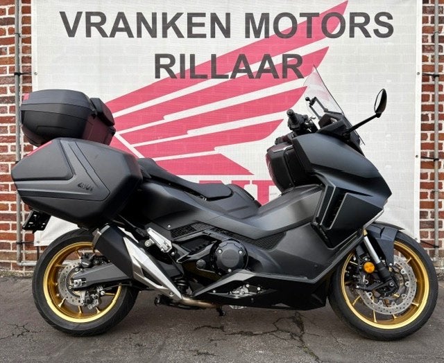 FORZA750/NSS750/FORZA/DCT, 750 cc, Occasion, Bedrijf, Meer dan 35 kW
