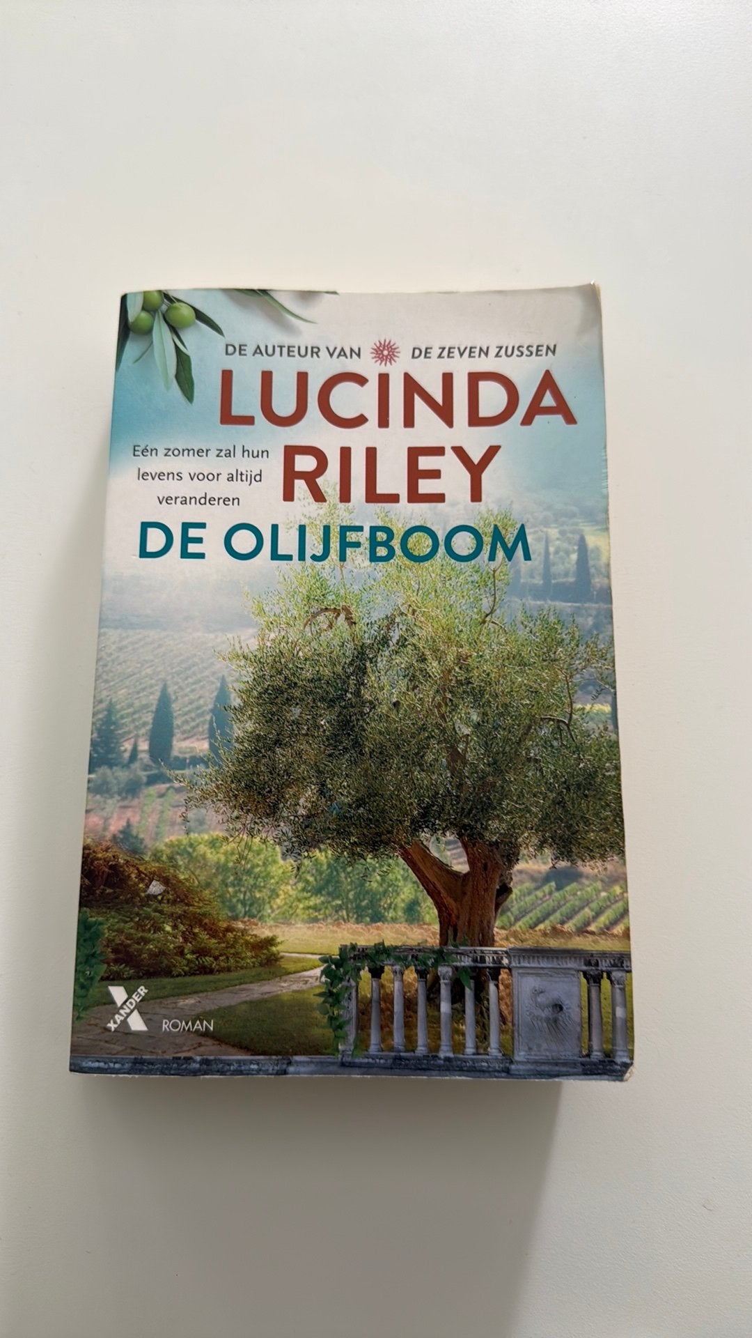 Lucinda Riley - De olijfboom, Ophalen, Lucinda Riley