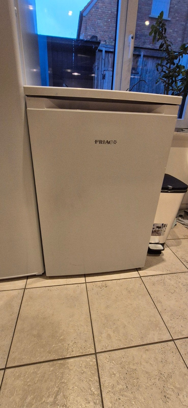 frigo tafelmodel, Ophalen, Minder dan 85 cm, 100 tot 150 liter, 45 tot 60 cm