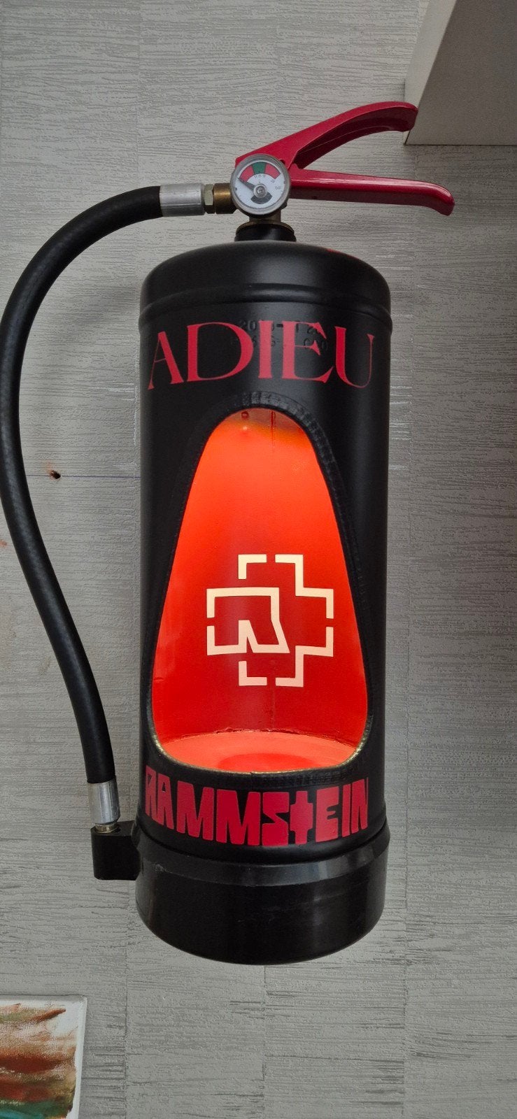 objet de collection Rammstein, Enlèvement