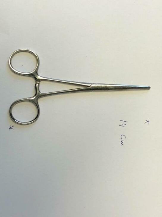 rechte arterieklem aesculap 14 cm