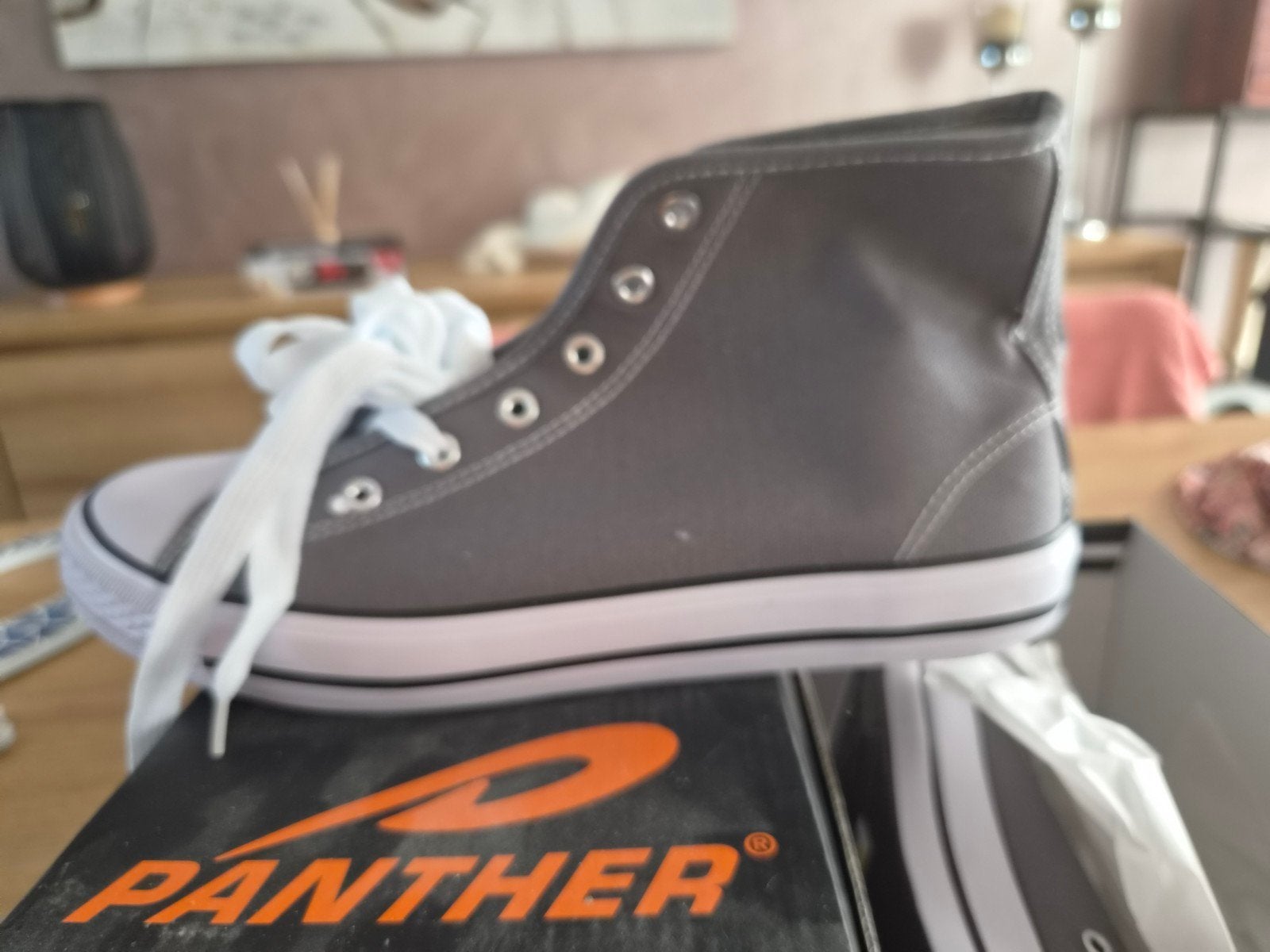 schoenen maat 43, Ophalen