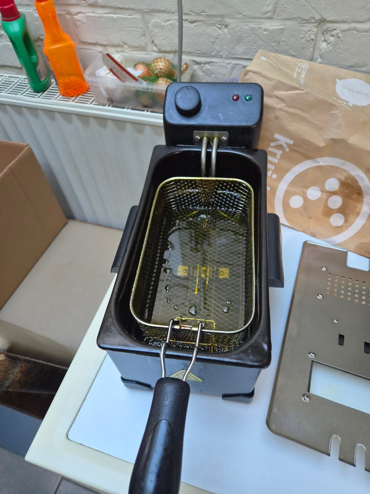 Traditionele elektrische friteuse met mand - 3L/2000W, Ophalen