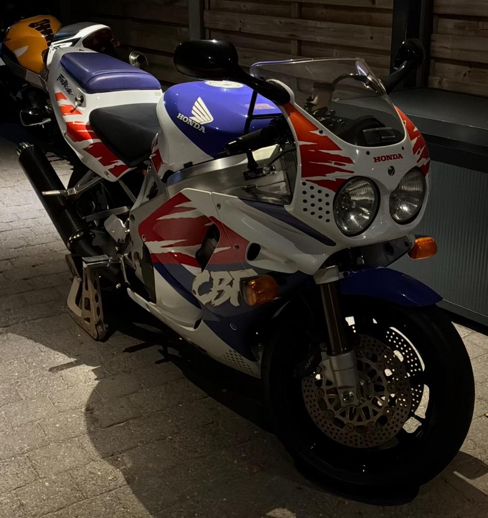 Honda vfr400, honda cbr900rr, Particulier