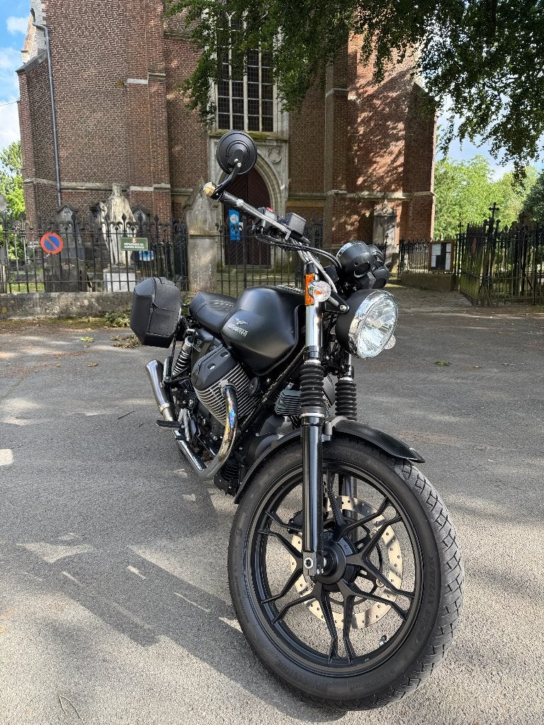 Moto Guzzi V7 2013, Motos, Occasion, 2 cylindres, Particulier, Permis Moto A2 minimum