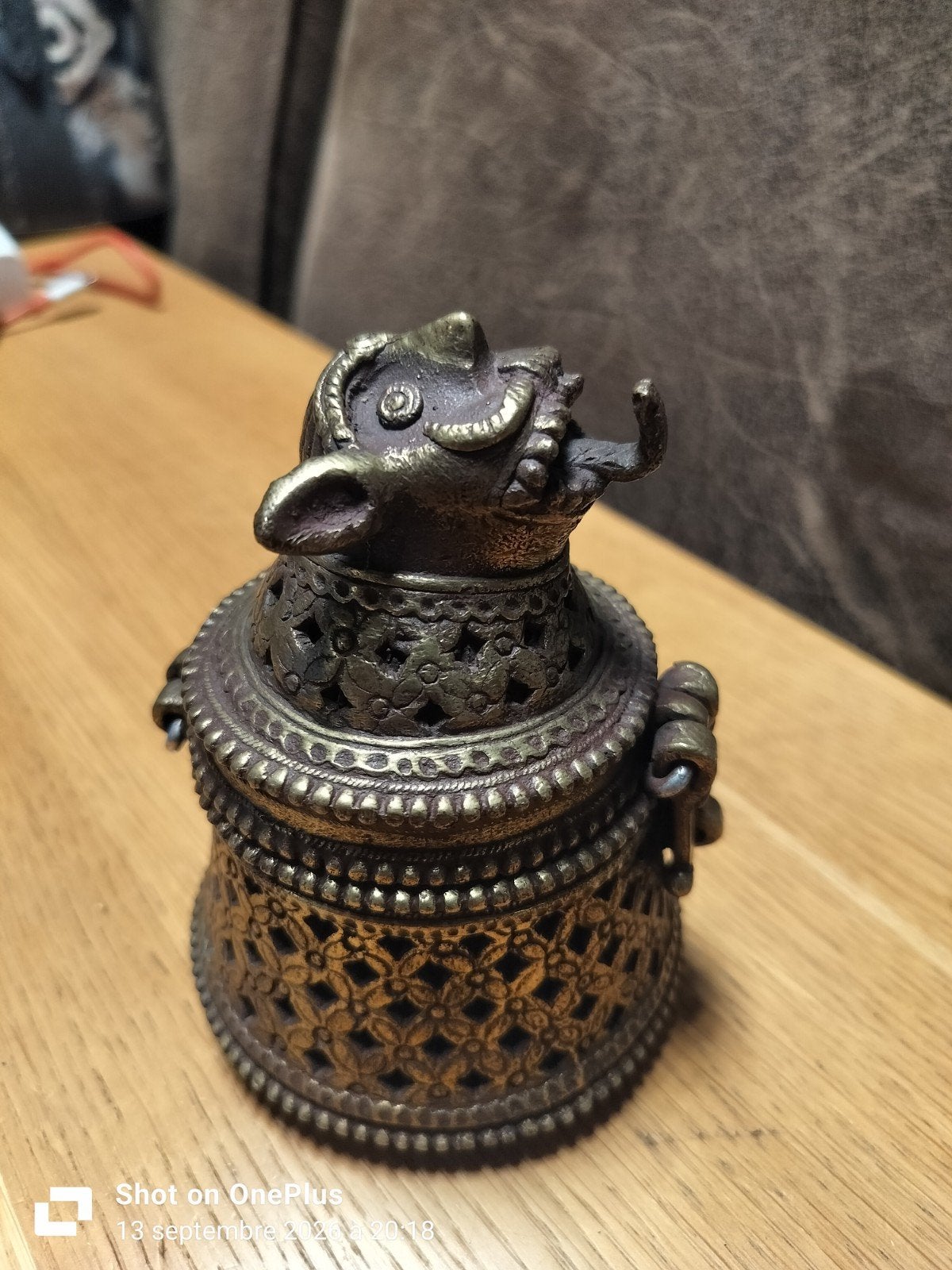 encensoir ancien, Enlèvement, Bronze