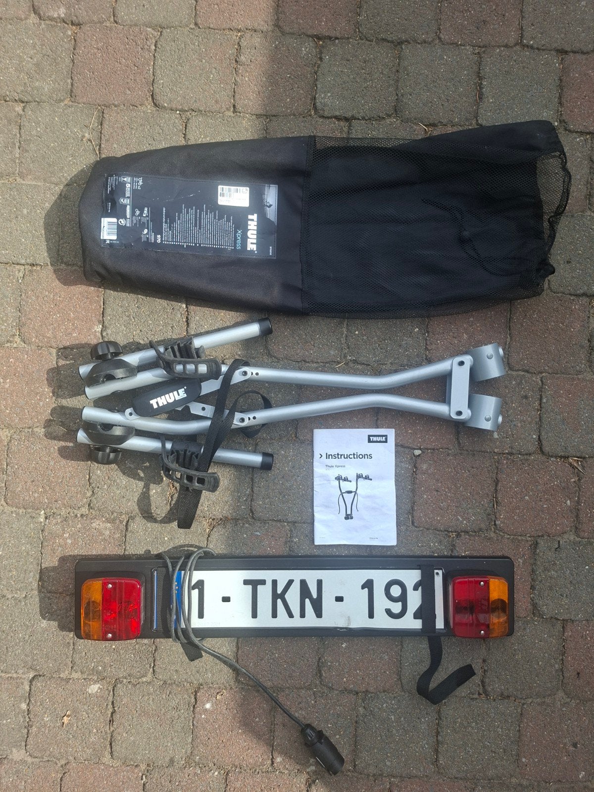 Thule Xpress + Thule Lightboard fietsenrek, Auto diversen, Fietsendragers, Ophalen, Nieuw, Trekhaakdrager
