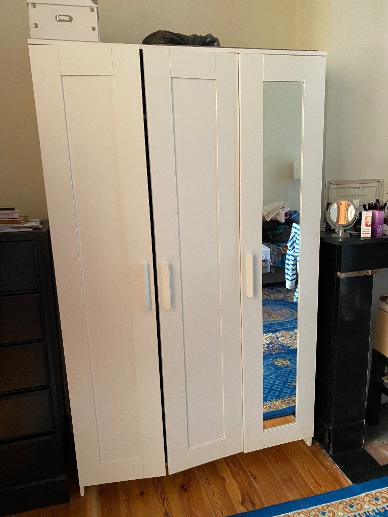 Armoire IKEA 3 portes avec miroir, Maison & Meubles, Enlèvement