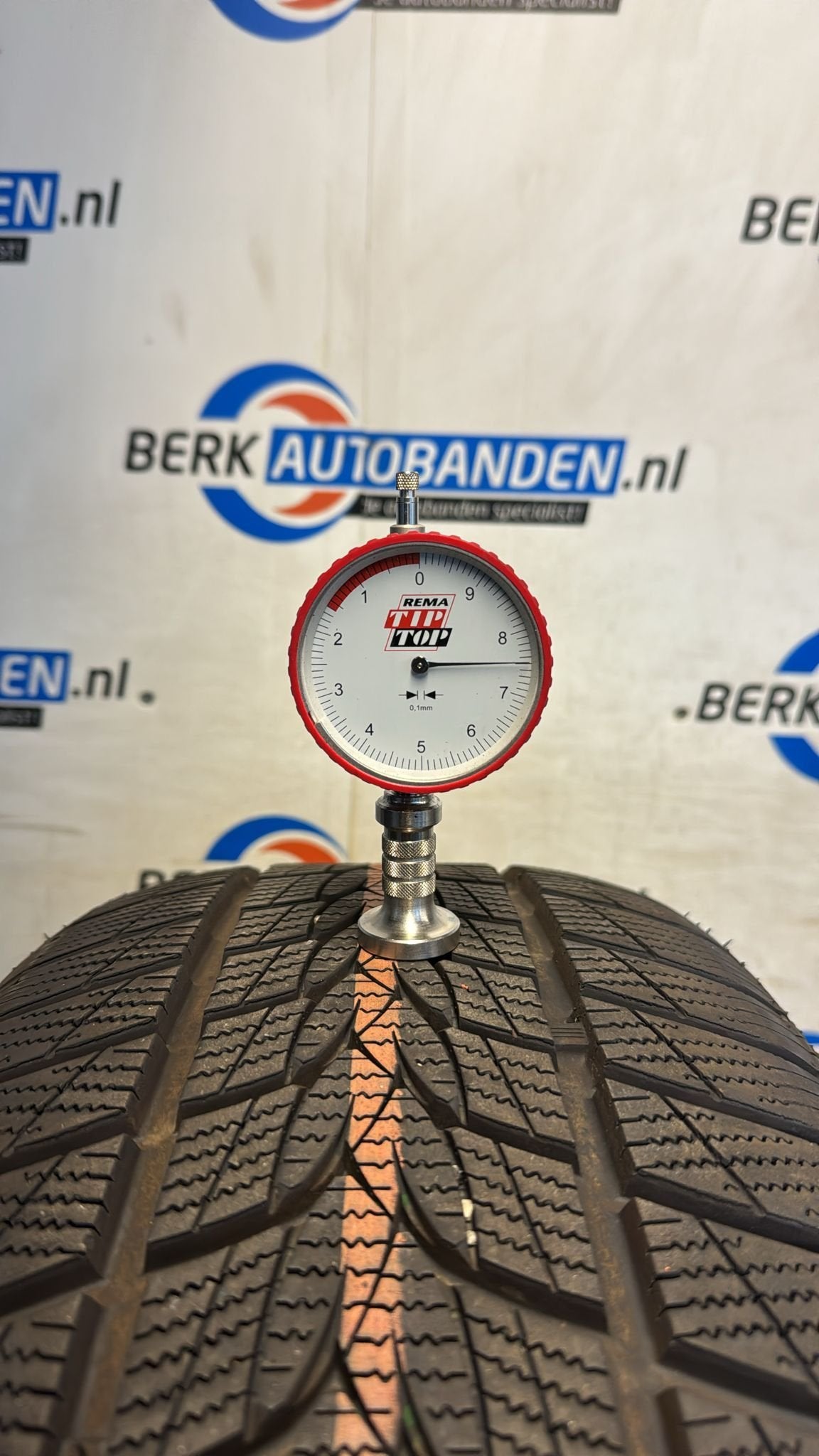 2x Imperial SnowDragon UHP 215/50 R18 92V 215/50/18 2155018, Auto-onderdelen, Banden en Velgen, 18 inch, -, -, Band(en)