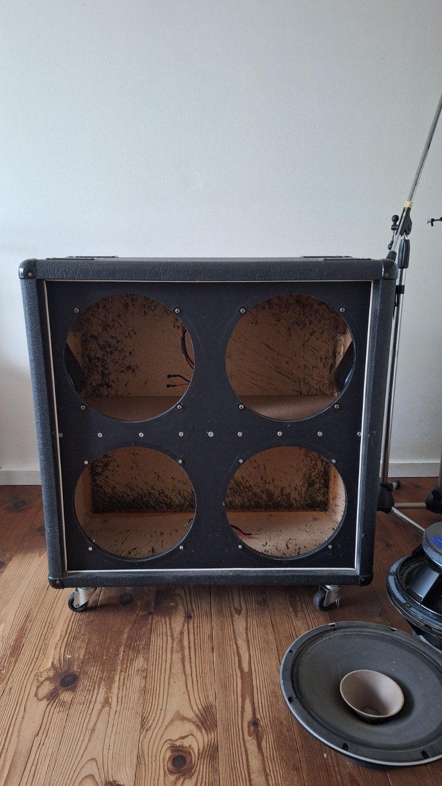 Marshall 1960B 4x12 speaker cabinet, Muziek en Instrumenten, Versterkers | Bas en Gitaar, Ophalen