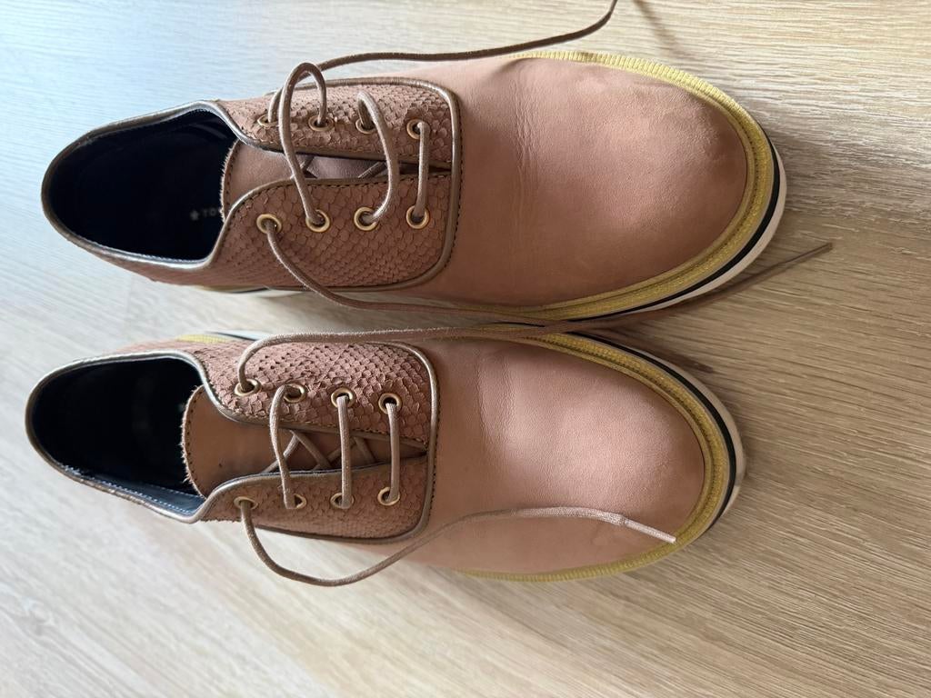 Tommy hilfiger nieuwe schoenen maat 40 met doos, Ophalen of Verzenden, Nieuw