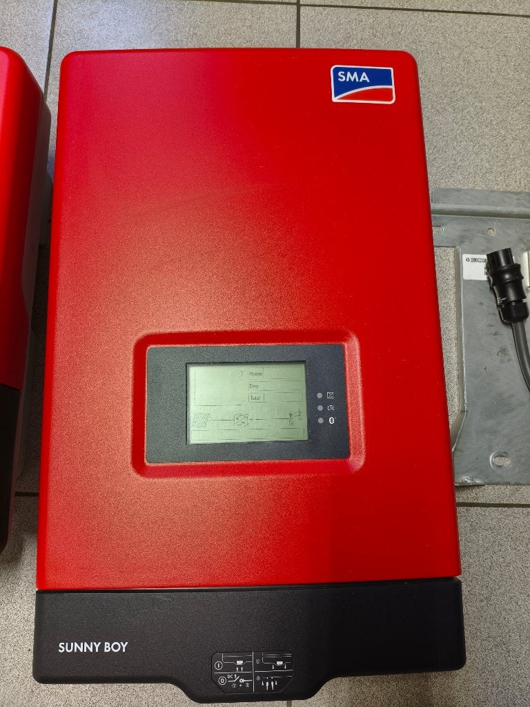 Omvormers zonnepanelen / 2 stuks, Ophalen, Gebruikt, Collector, 200 wattpiek of meer