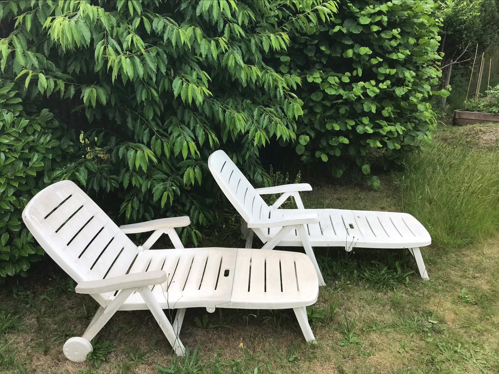 Deux chaises longues et chaises de jardin, Enlèvement, Utilisé