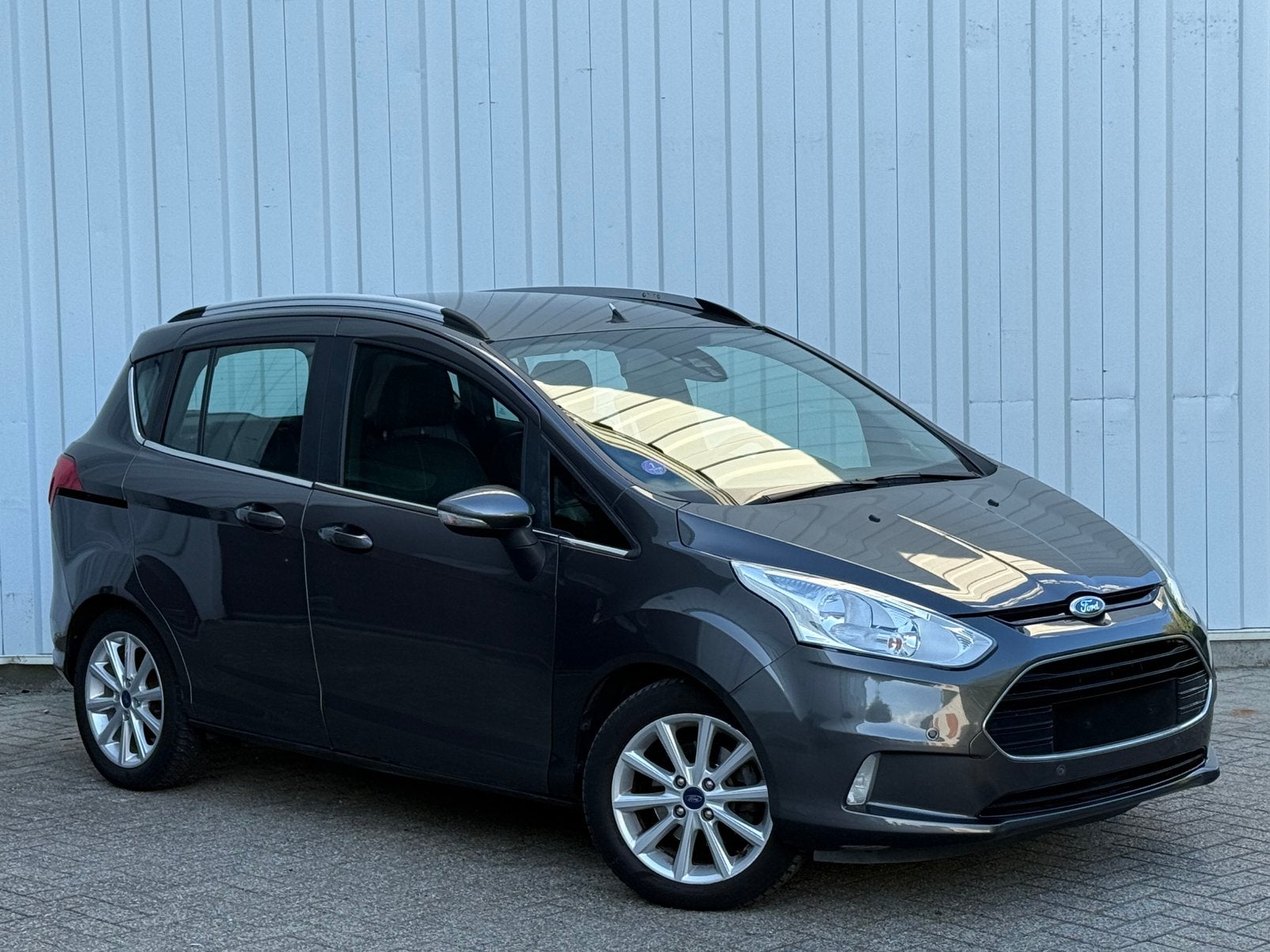 - Ford B-Max - 1.6 Essence - Automatique - BJ07/2017 - PDC -, Argent ou Gris, Euro 6, Entreprise, B-Max