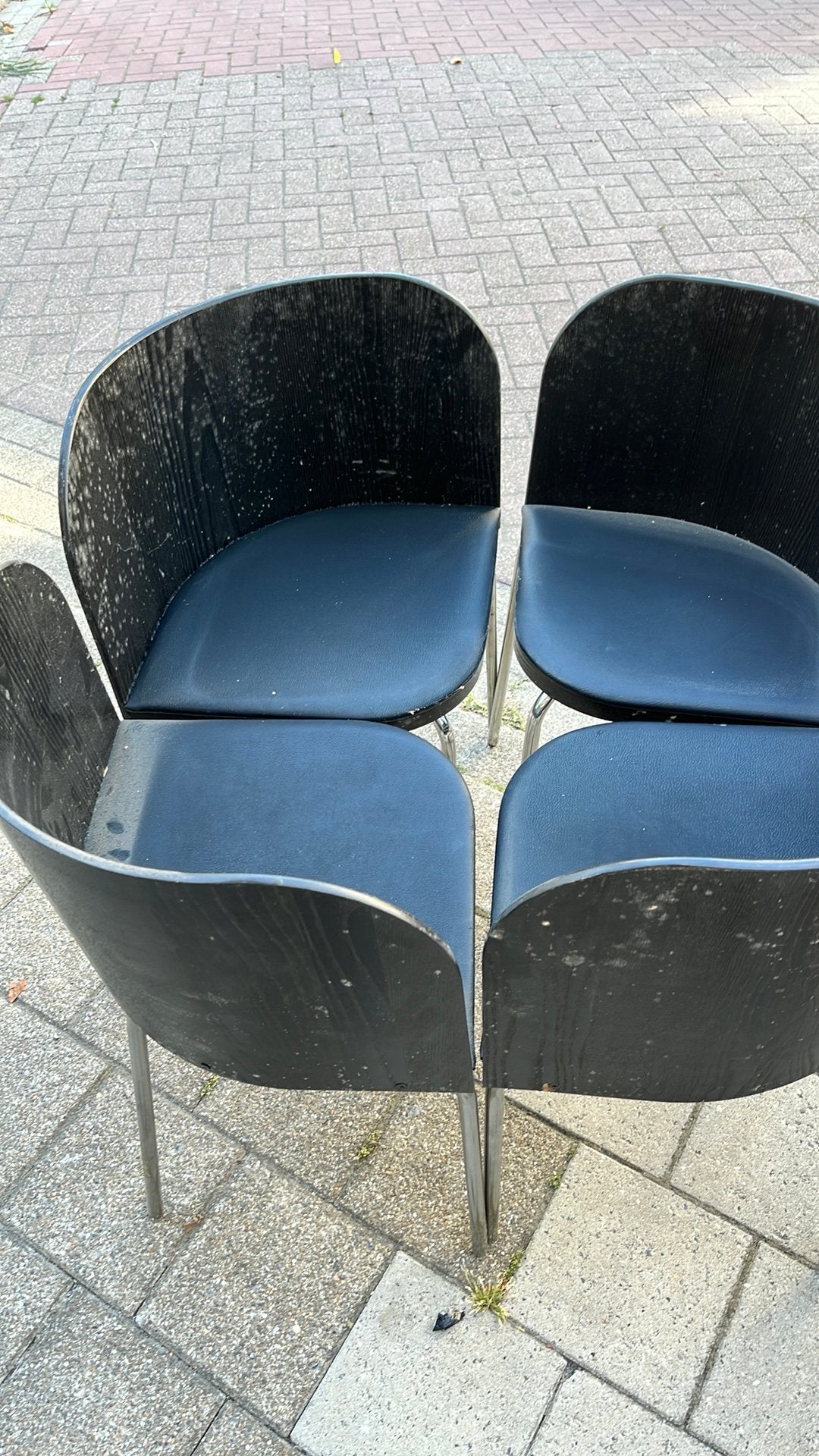 Gratis stoelen van iconisch IKEA tafeltje, Enlèvement, Utilisé, Quatre