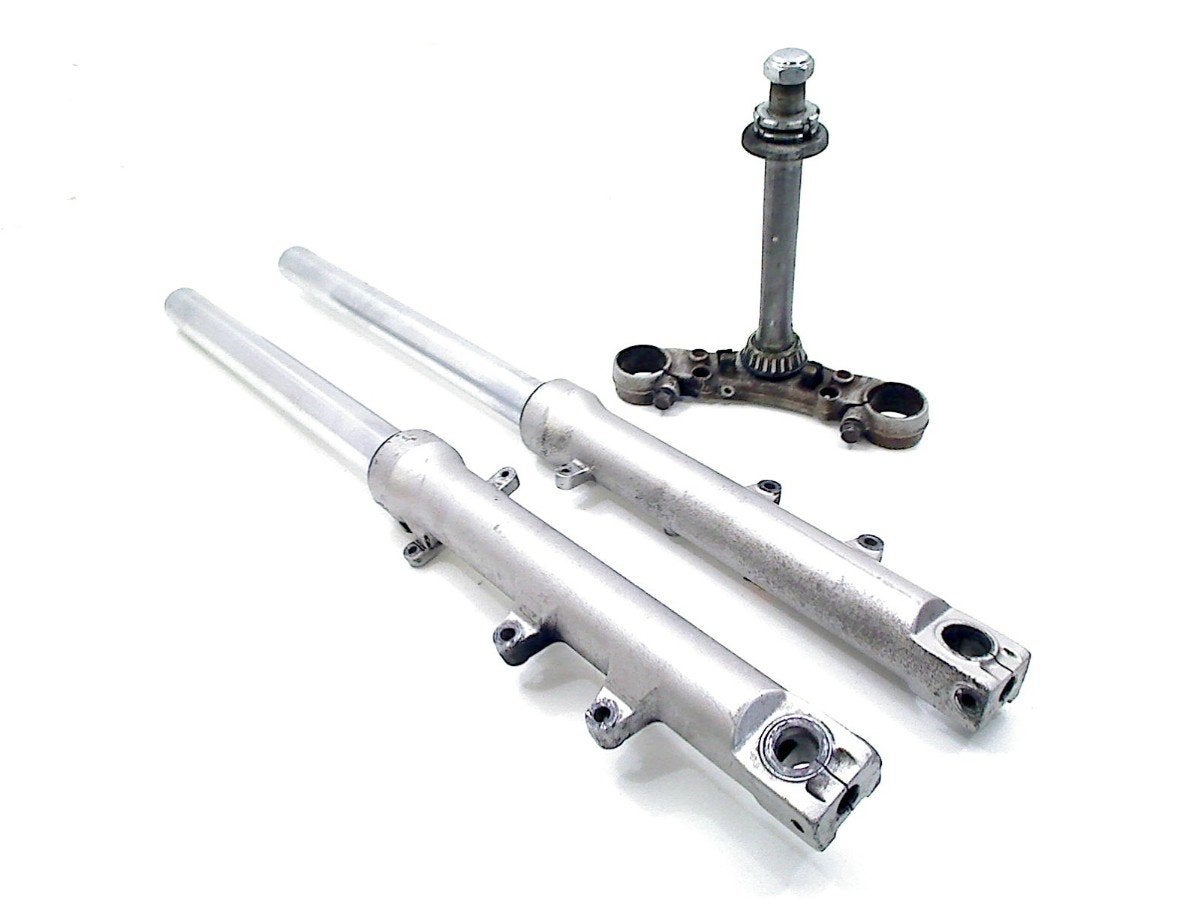 FOURCHE AVANT COMPLET Honda, Dhr. S. di Majo, Utilisé, Info@cama-motorparts.nl, P.J. Troelstraweg 8 8
3144 CX  MAASSLUIS, NL