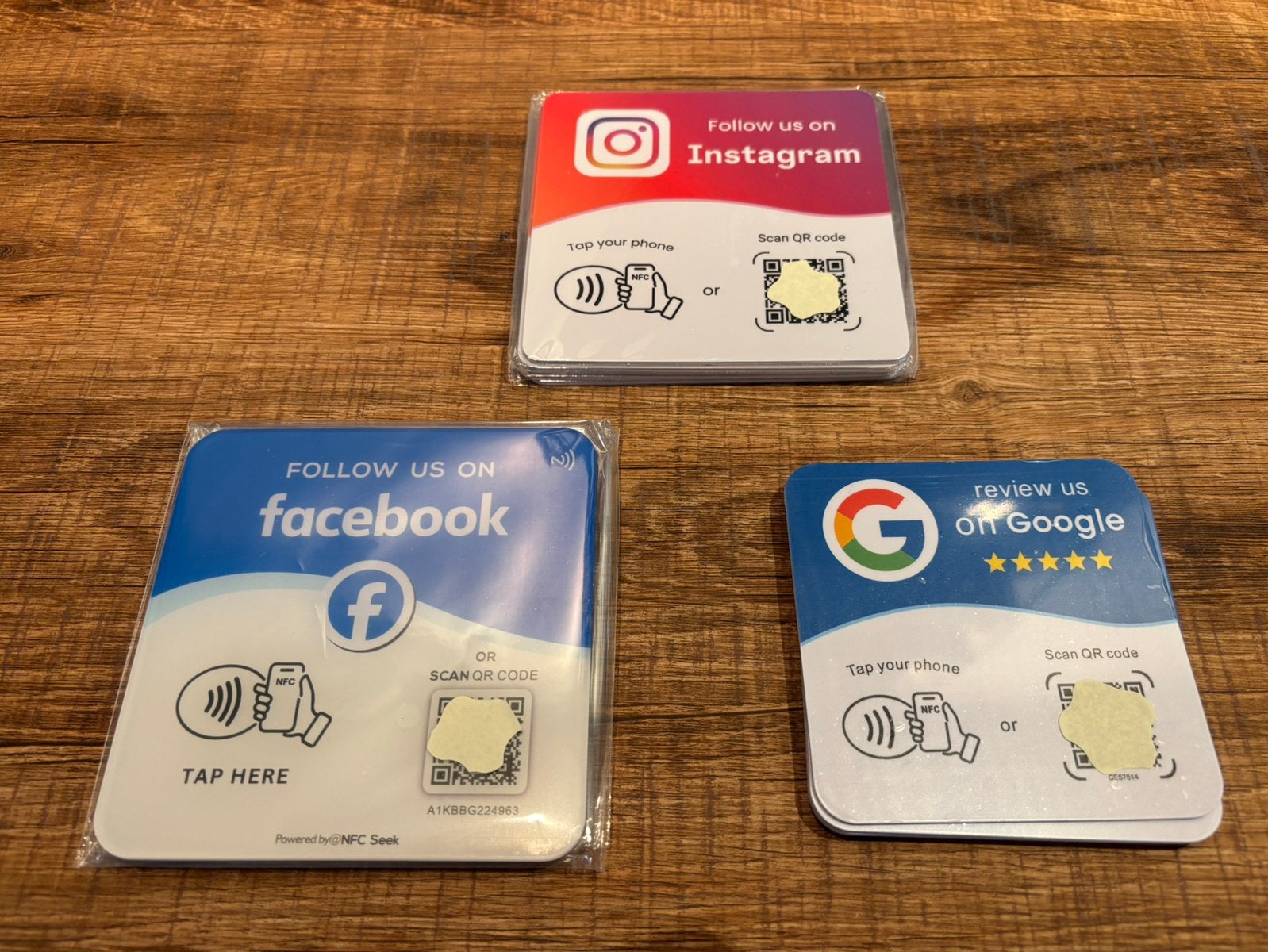 NFC Tap‑to‑Review kaarten Instagram, Fb Google Boost reviews, Ophalen of Verzenden, Nieuw, Reclamebord