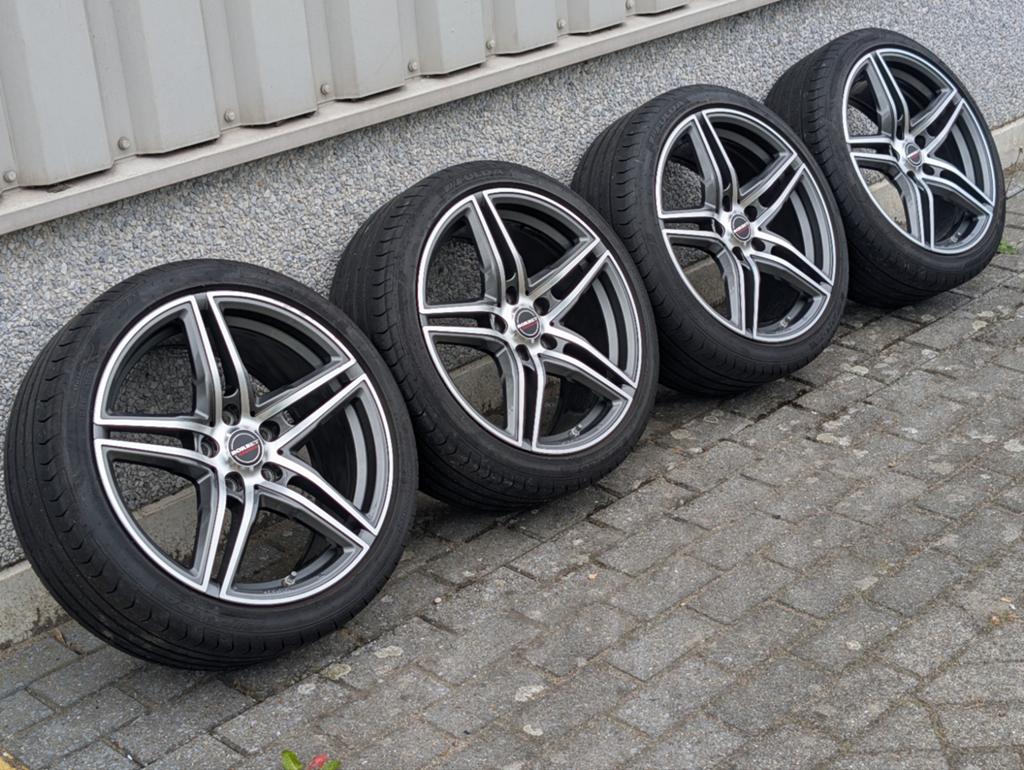 Jantes 18* 5x114,3 pneus 225 40 Subaru Toyota Nissan Mitsub, Neuf, Pneus et Jantes, Véhicule de tourisme, Pneus été