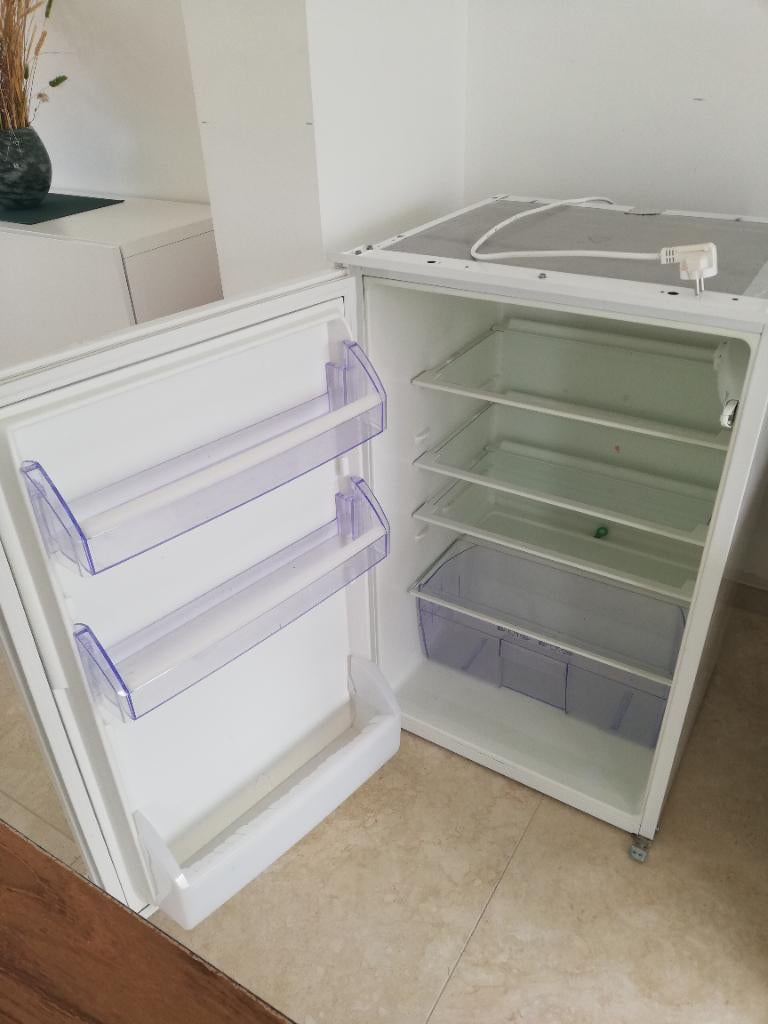 Frigo Zanussi encastrable (fonctionnel). Prix à discuter, Enlèvement