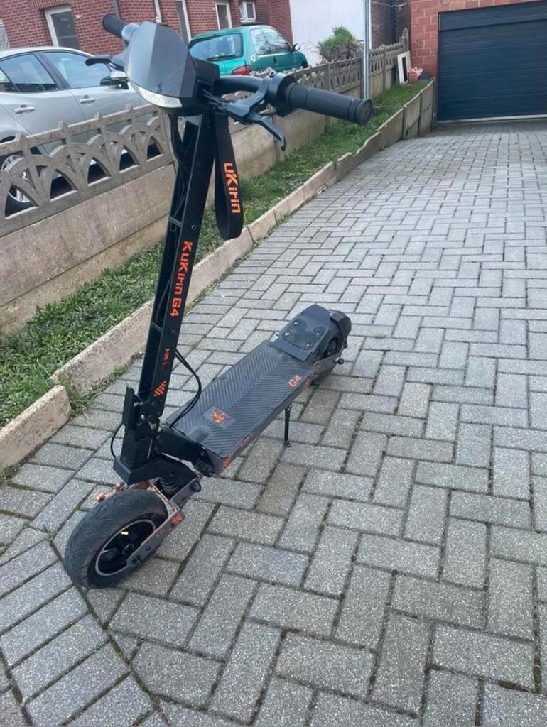 Kukirin g4 met gratis orginele motor, Fietsen en Brommers, Steps, Ophalen, Zo goed als nieuw, Elektrische step (E-scooter)